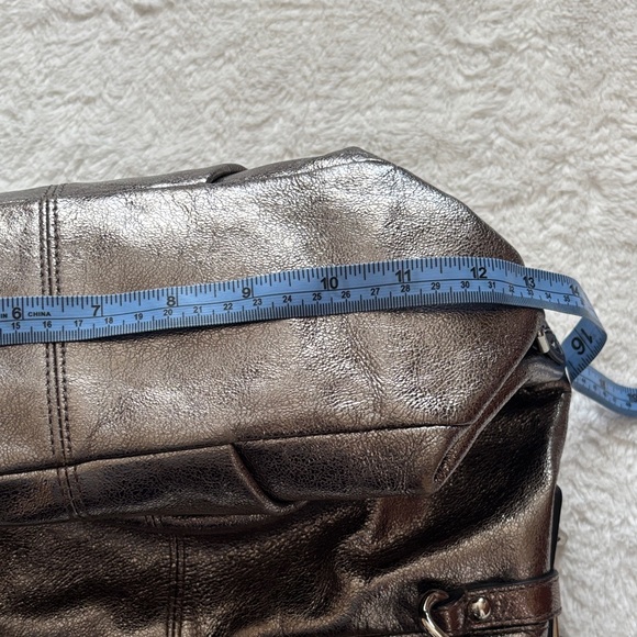Coach Metallic Silver ShoulderBag - Picture 11 of 15